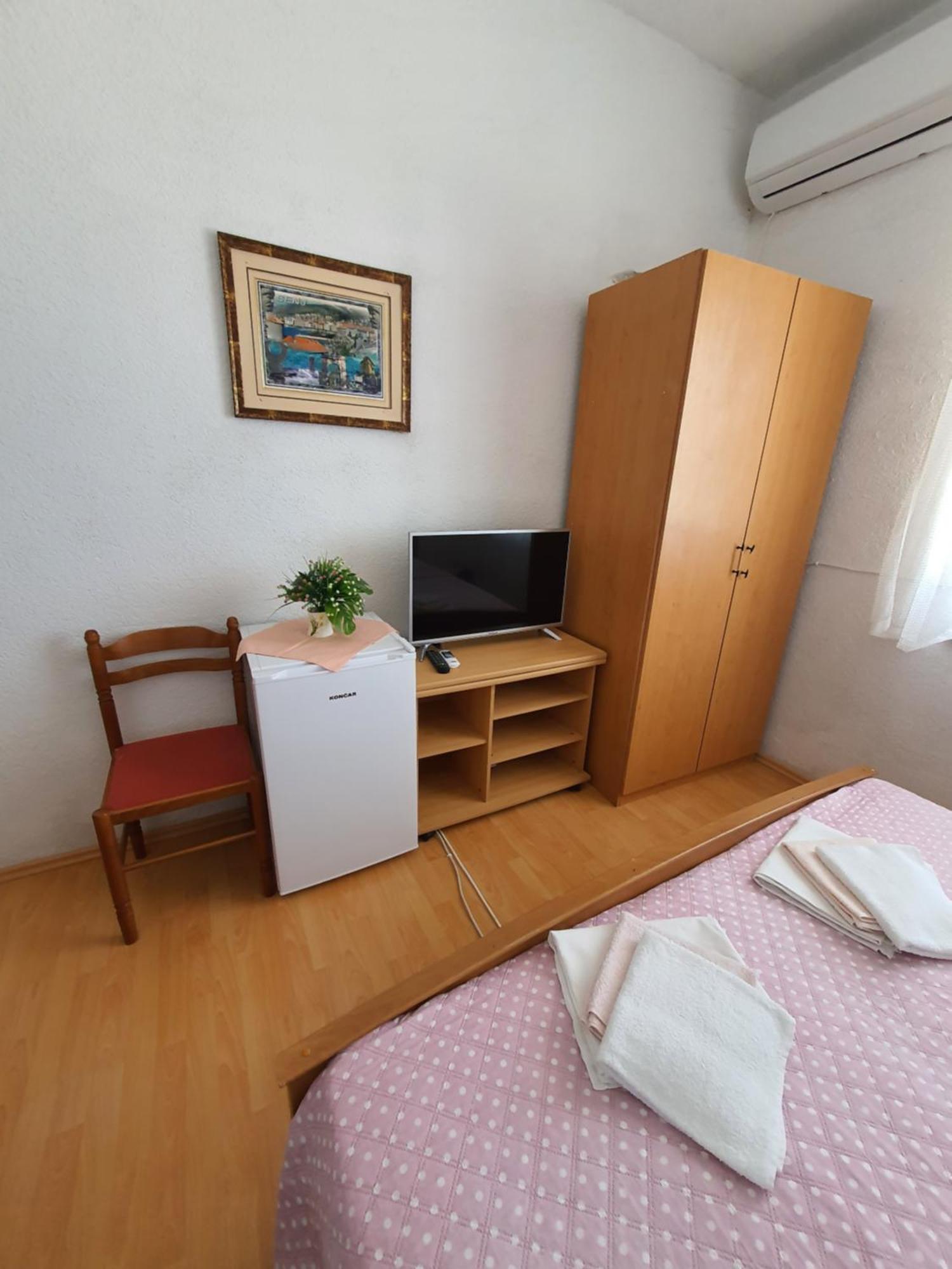 Apartments - Buffet 2B Sveti Juraj Pokoj fotografie