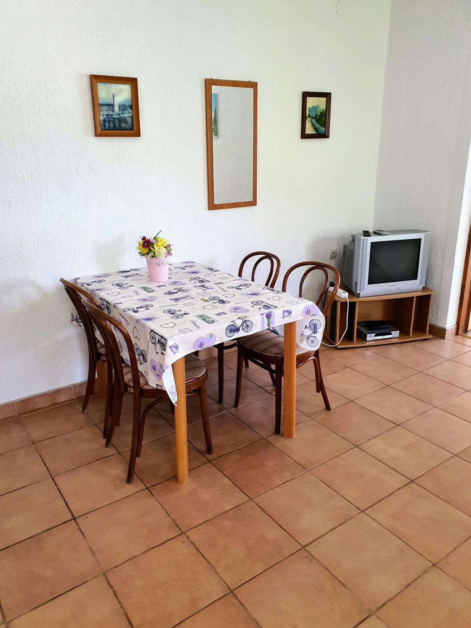 Apartments - Buffet 2B Sveti Juraj Pokoj fotografie